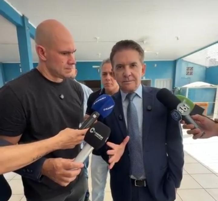 Prefeito de Cuiabá denuncia possível irregularidade na compra de livros