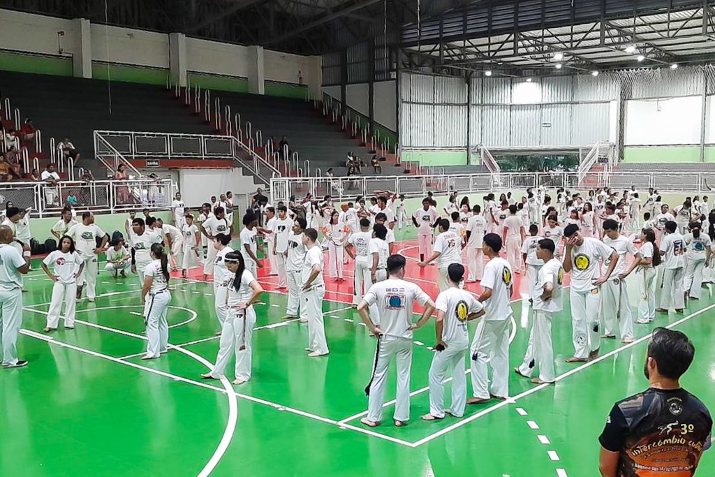1º Encontro de Capoeira reúne 500 participantes e fortalece cultura e inclusão em Várzea Grande