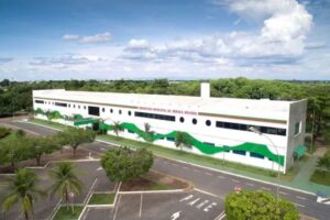 Maior programa de regularização fundiária da historia de Várzea Grande, destaca prefeita Flávia Moretti