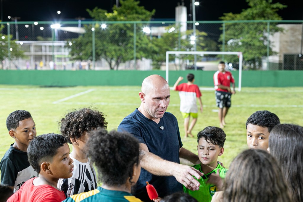 Prefeito lança projeto "Bom de Esporte, Bom de Escola" com oferta de 2,6 mil vagas gratuitas em Cuiabá