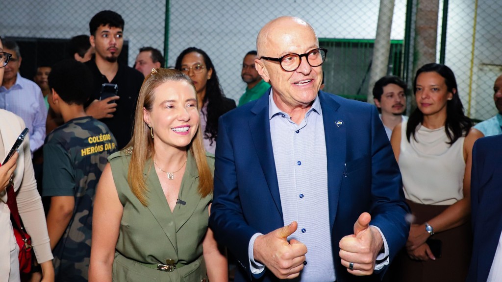Estado garante asfalto em 100% das ruas do Jardim Manaíra após pedido de Flávia Moretti