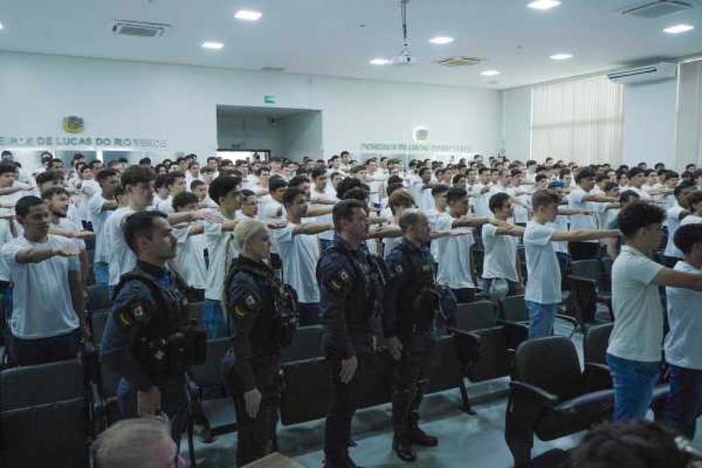 Jovens nascidos em 2008 têm até 30 de junho para realizar o alistamento militar obrigatório