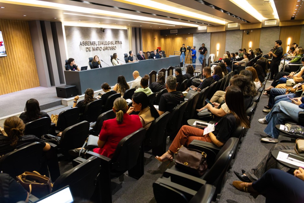 Encontro reforça ampliação do Teste do Pezinho e mobiliza gestores de todo o estado