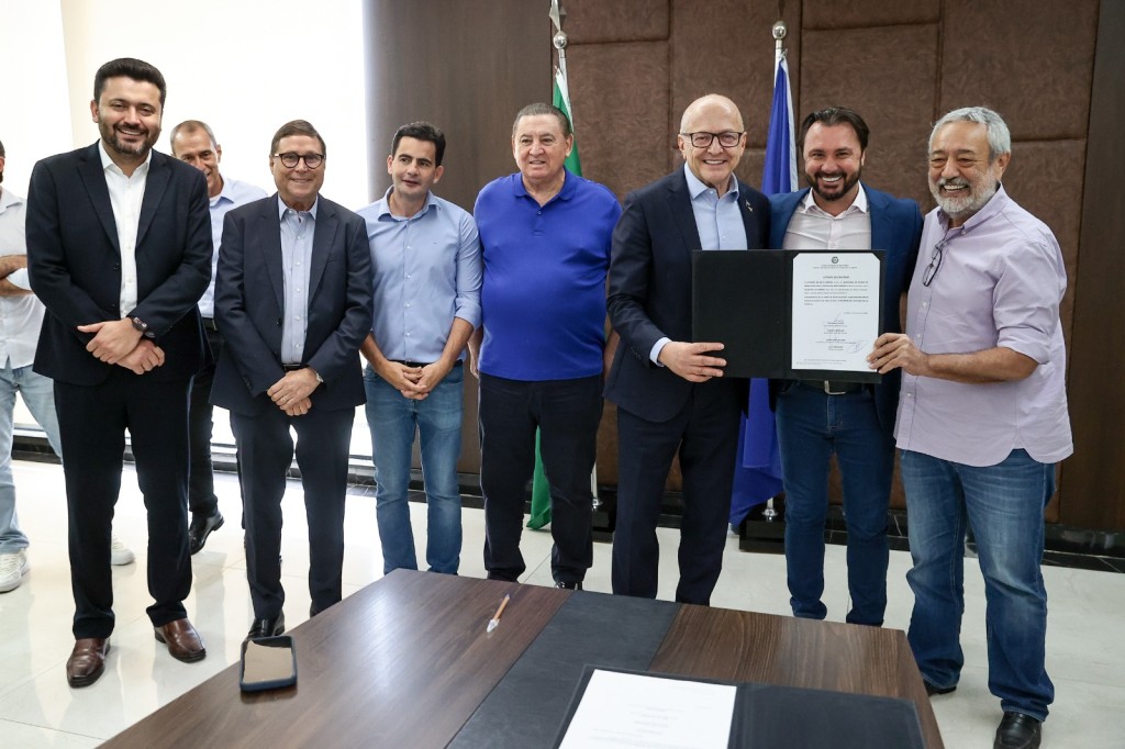 Presidente da AMM reforça municipalismo durante anúncio de obras e investimentos no Médio-Norte