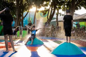 Prefeitura amplia horário do playground da Orla do Porto aos finais de semana