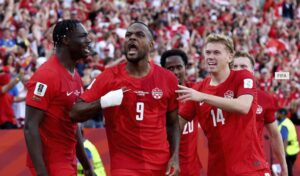Canadá arranca empate contra a Bósnia na estreia da Copa do Mundo
