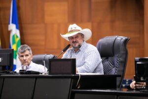 Cattani apresenta projeto para impedir benefício exclusivo a egressos do sistema prisional no transporte público