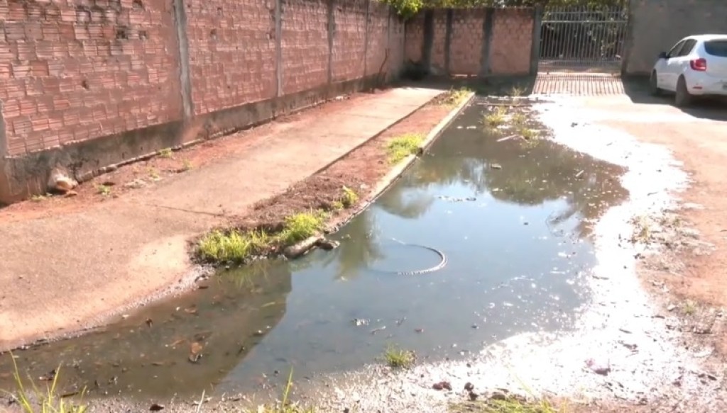 Prefeitura de Sinop intensifica fiscalização e atua para solucionar descarte irregular de esgoto no Residencial Vila Lobos
