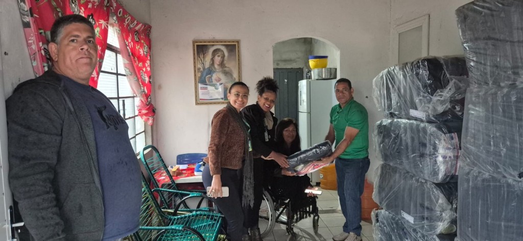Assistência Social amplia ações de proteção e entrega cobertores em Cuiabá