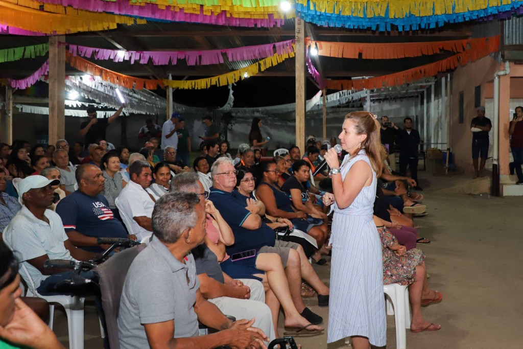 Regularização fundiária garante cidadania e segurança jurídica para 1.400 famílias do Alameda, diz Flávia Moretti