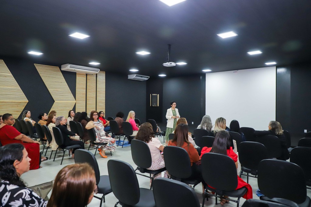 Diretores dos CMEIs alinham ações e fortalecem a gestão da Educação Infantil em Várzea Grande