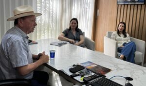 Novos servidores concursados reforçam a equipe do Previ Sinop e são recepcionados pelo prefeito Roberto Dorner