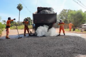 Secretaria de Viação e Obras realiza mais de 67 ações de manutenção em 21 bairros de Várzea Grande em cinco dias