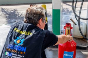 Procon Municipal intensifica fiscalização em postos de combustíveis de Cuiabá
