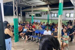 Escola reúne pais para apresentar planejamento estratégico do segundo semestre