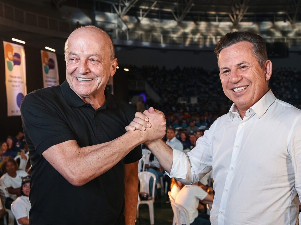 Mauro Mendes comemora decisão do União Brasil em favor de Pivetta