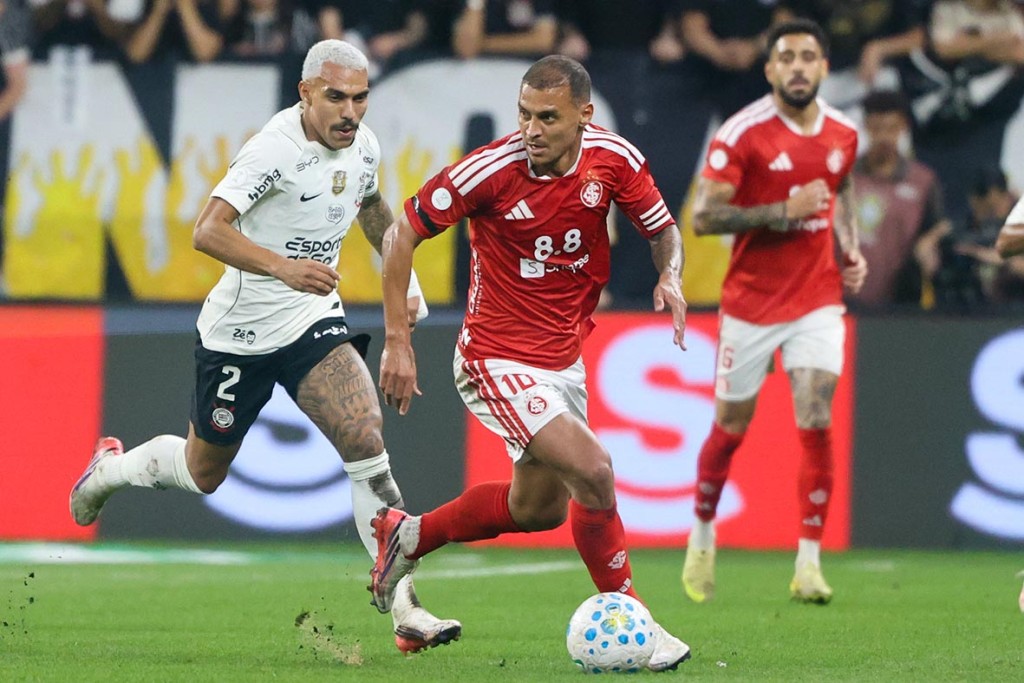 Corinthians vence, mas é eliminado da Copa do Brasil pelo Internacional