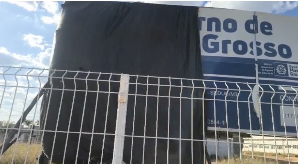 Cobertura de placas de obras durante período eleitoral é prevista em lei; Prefeitura esclarece circulação de imagens nas redes sociais