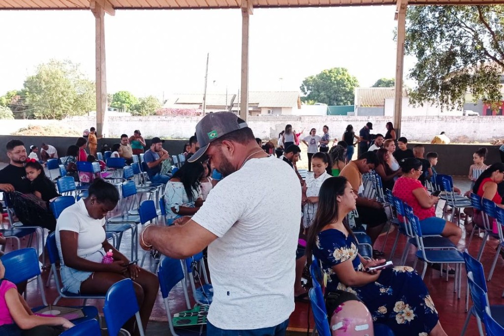 EMEB Júlio Corrêa realiza Festival de Pipas e reúne mais de cem famílias