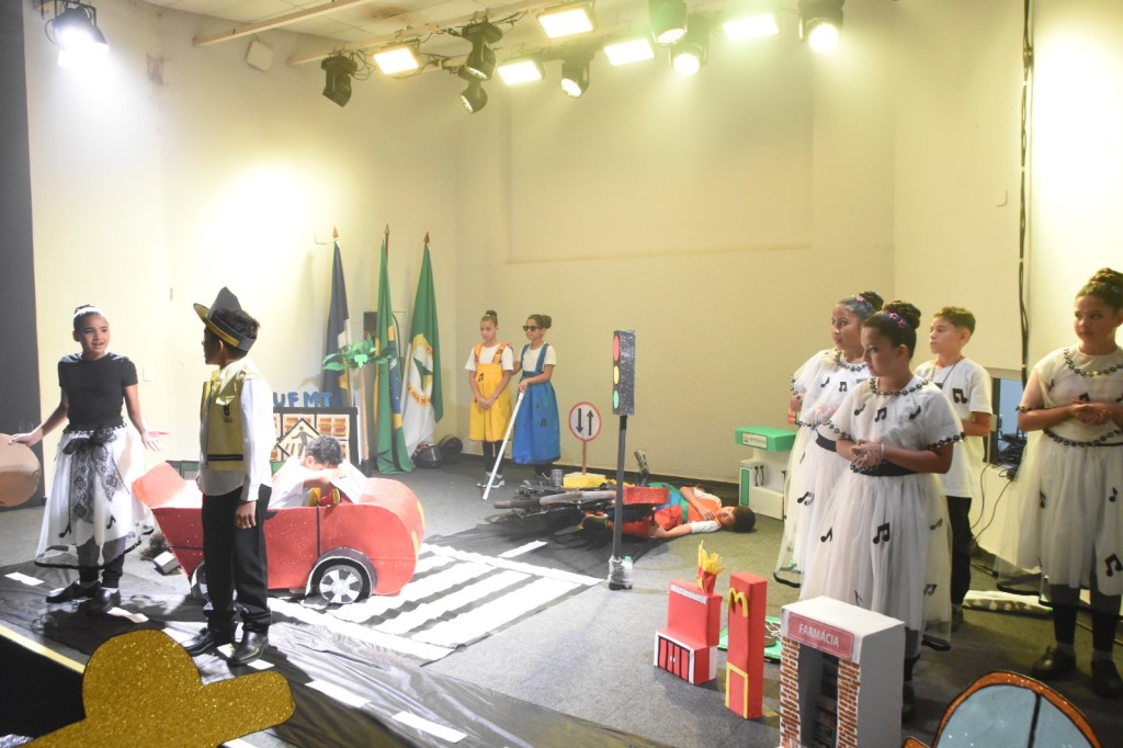 21º FETRAN transforma educação no trânsito em teatro e mobiliza estudantes em Cuiabá