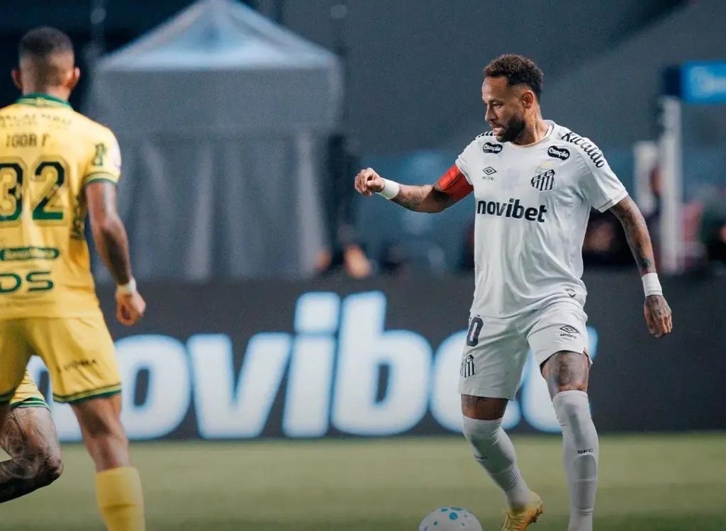 Santos, com um jogador a mais, empata com o Mirassol e segue ameaçado pelo Z4