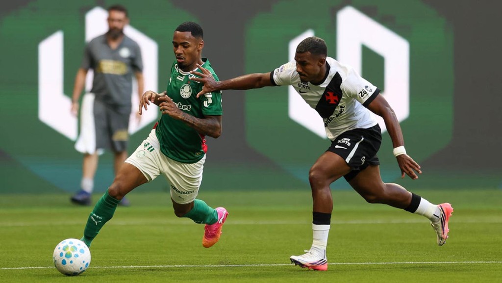 Palmeiras goleia Vasco por 4 a 1 e amplia vantagem na liderança do Brasileirão