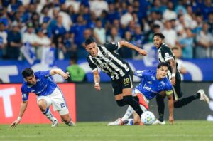 Cruzeiro e Atlético-MG empatam no Mineirão e deixam vaga na semifinal em aberto