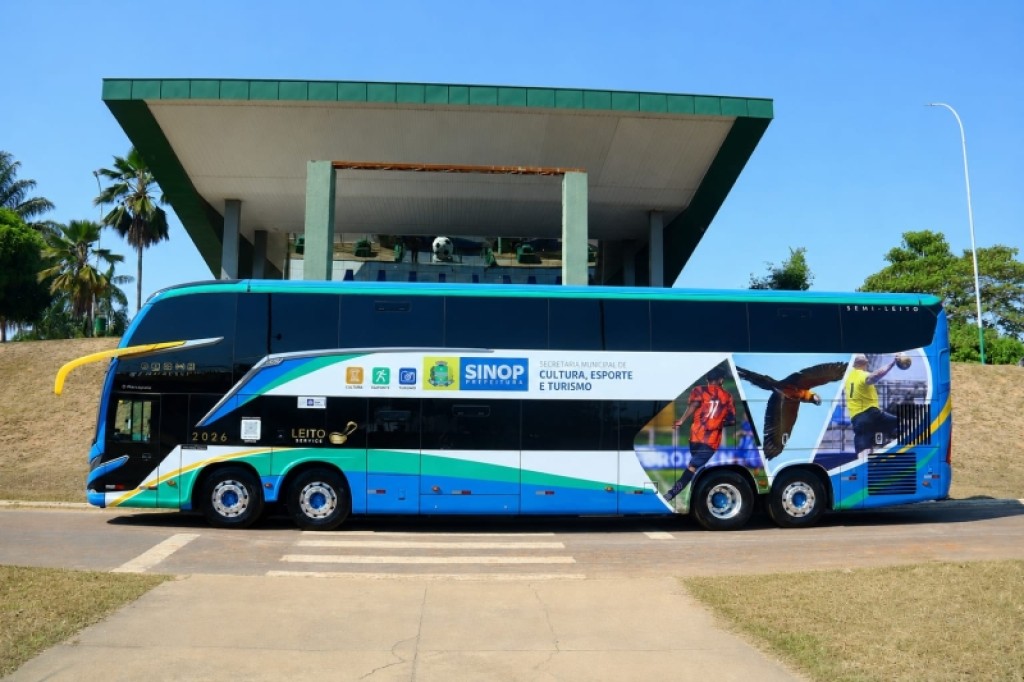 Prefeitura de Sinop recebe novo ônibus de 64 lugares para a Secretaria de Cultura, Esporte e Turismo