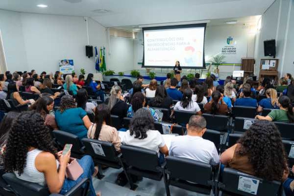 Seminário Municipal de Educação fortalece práticas de alfabetização na rede municipal de Lucas do Rio Verde