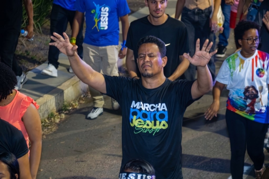 Festeja Sinop: Marcha para Jesus reúne multidão em momento de fé, união e bênçãos por Sinop