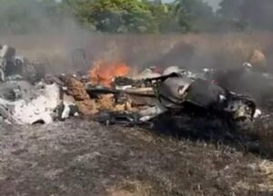 Queda de avião de pequeno porte deixa três mortos em Água Boa