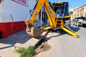Prefeitura inicia restauração de bocas de lobo após concluir limpeza de rede no Despraiado