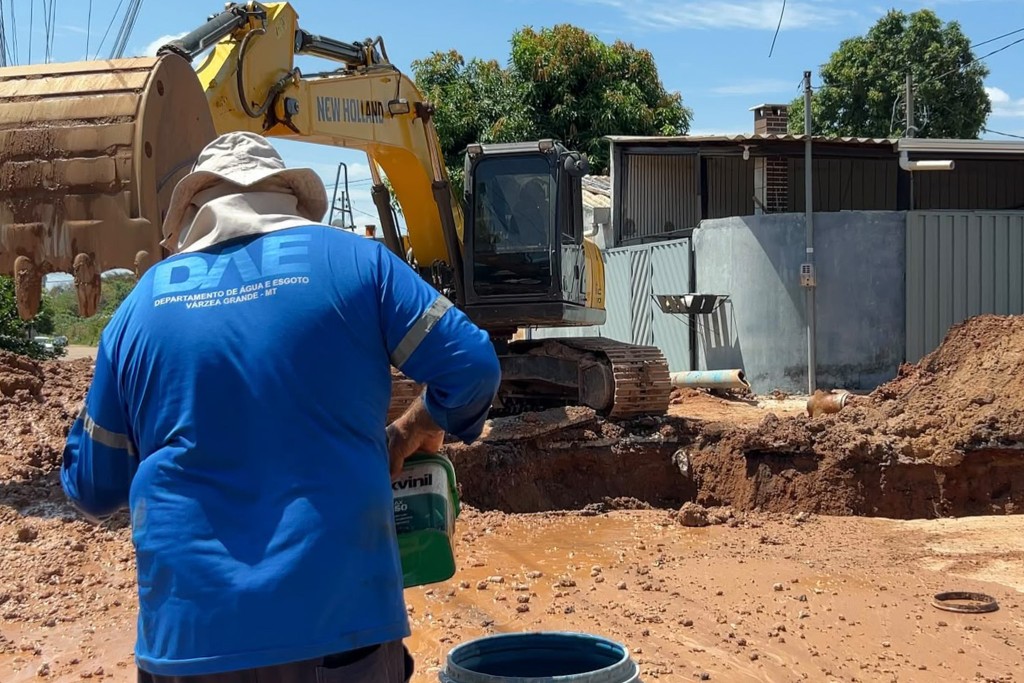 Prefeitura executa obras de drenagem em três regiões de Várzea Grande para prevenir alagamentos