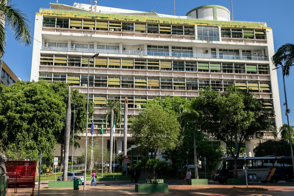 Contribuintes podem negociar débitos municipais com condições especiais até esta sexta em Cuiabá