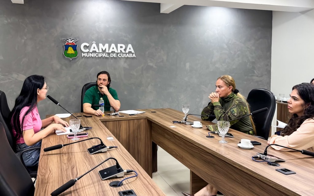 Secretária de Bem-Estar Animal debate transição e melhorias na estrutura de atendimento