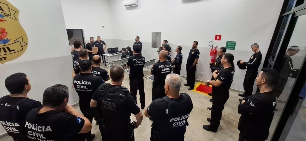 Polícia Civil cumpre mandados contra grupo suspeito de tráfico de drogas em Rosário Oeste