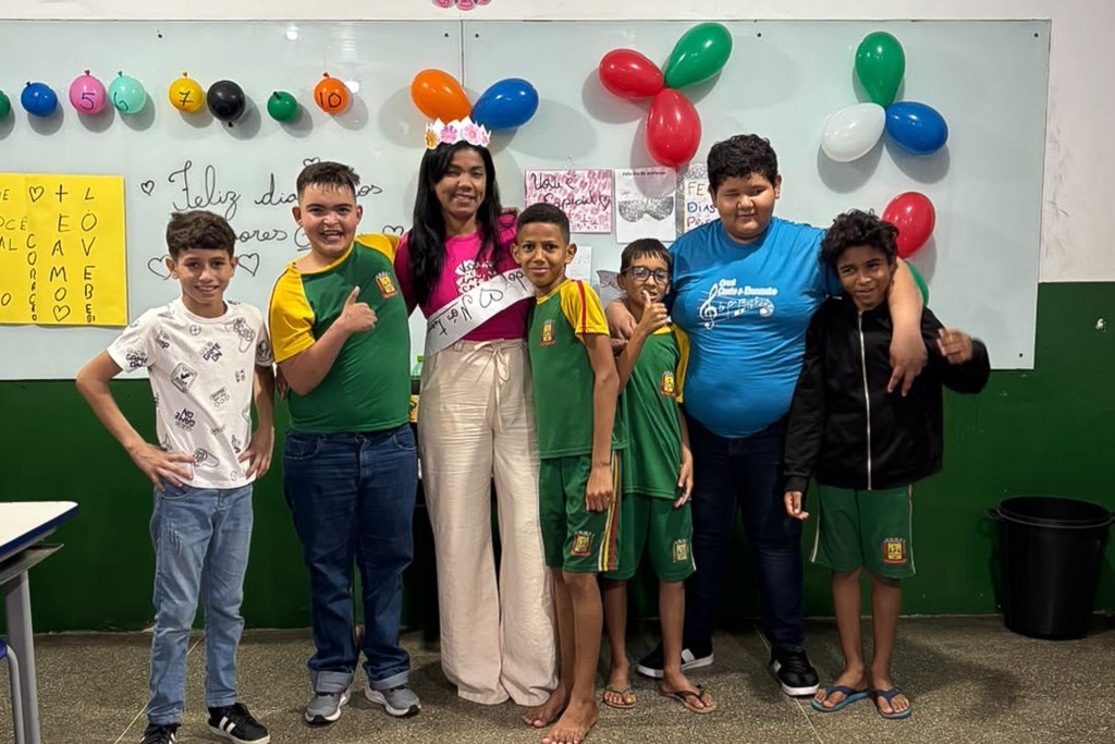 Escola promove conscientização sobre câncer de mama entre estudantes do 4º ano
