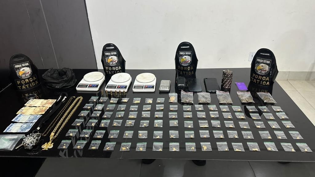 Força Tática prende casal suspeito de tráfico de drogas e apreende 93 porções de drogas em Nova Mutum