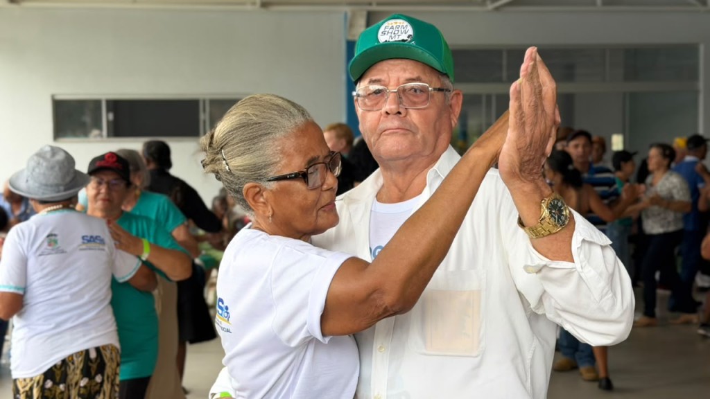 Prefeitura de Primavera do Leste promove passeio especial para idosos em comemoração ao mês da pessoa idosa
