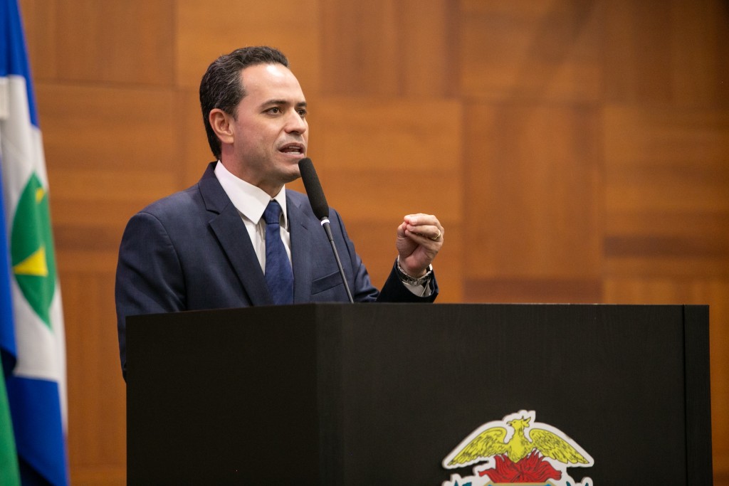 Diego Guimarães defende Cartão Material Escolar para beneficiar 300 mil alunos e fortalecer o comércio nas cidades